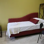 Foria 242 게스트하우스 4*