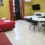 Foria 242 게스트하우스 4*