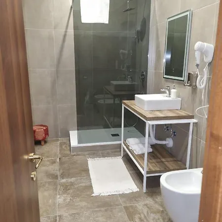 Venus Of Milo Guest house
