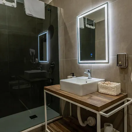 Foria 242 4*