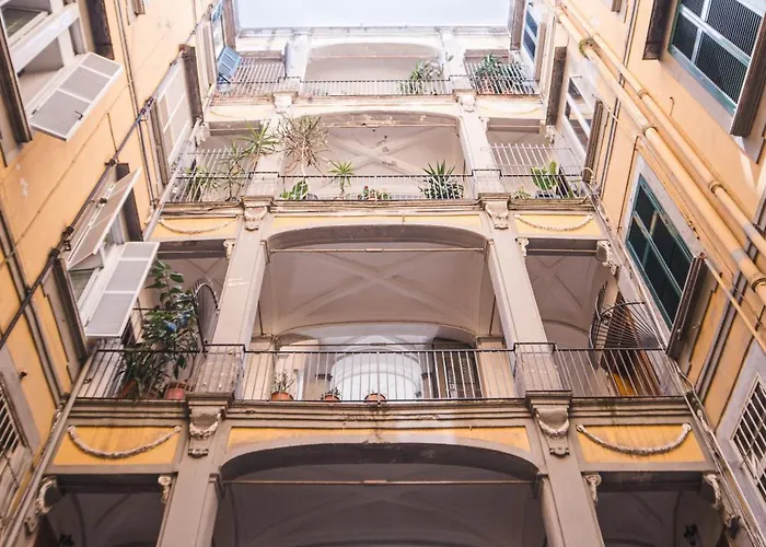 Foria 242 Konukevi Napoli